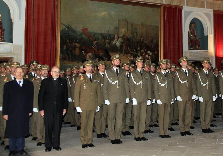 Segovia: La Academia De Artillería Estrena Curso Con 300 Alumnos Y Bajo ...